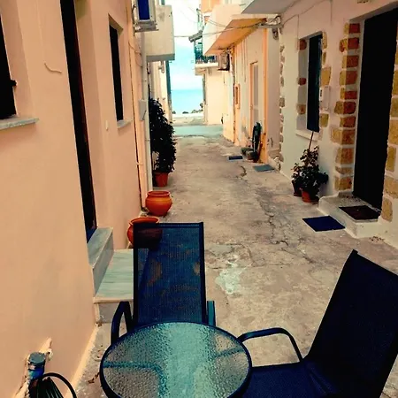 Chrisy Maisonette Apartment *