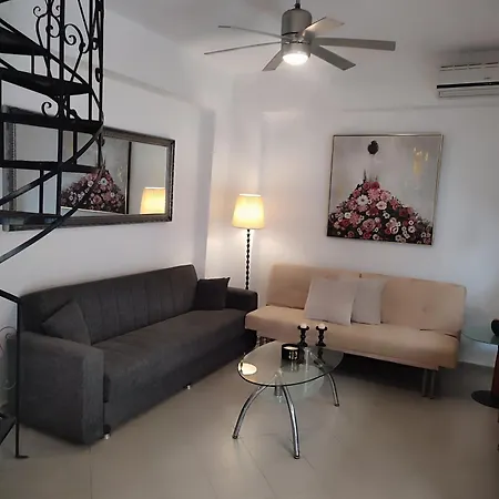 Chrisy Maisonette * Kalyves