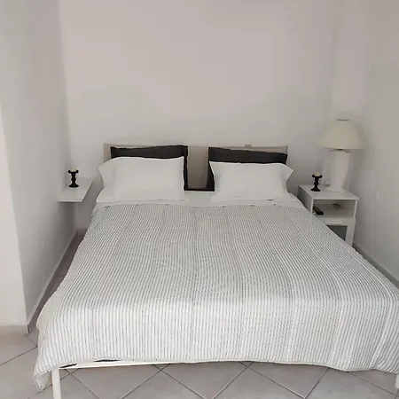 Chrisy Maisonette Apartment
