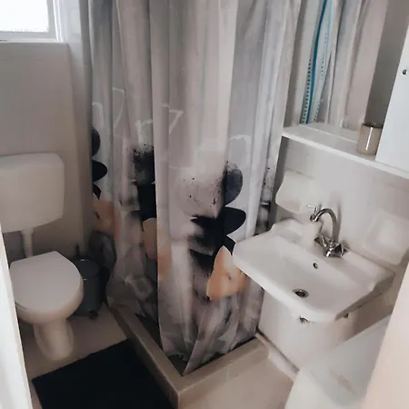 Chrisy Maisonette קליבס