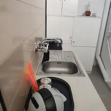 Chrisy Maisonette דירה קליבס